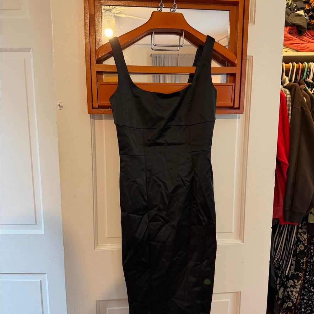 Diane Von Furstenberg Black Sleeveless Midi Sheath Dress
